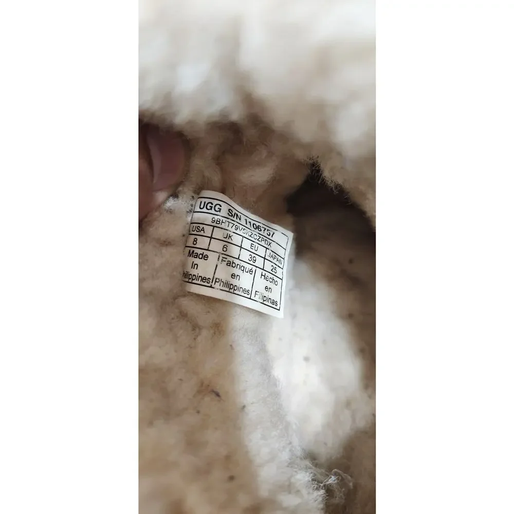 UGG women classic